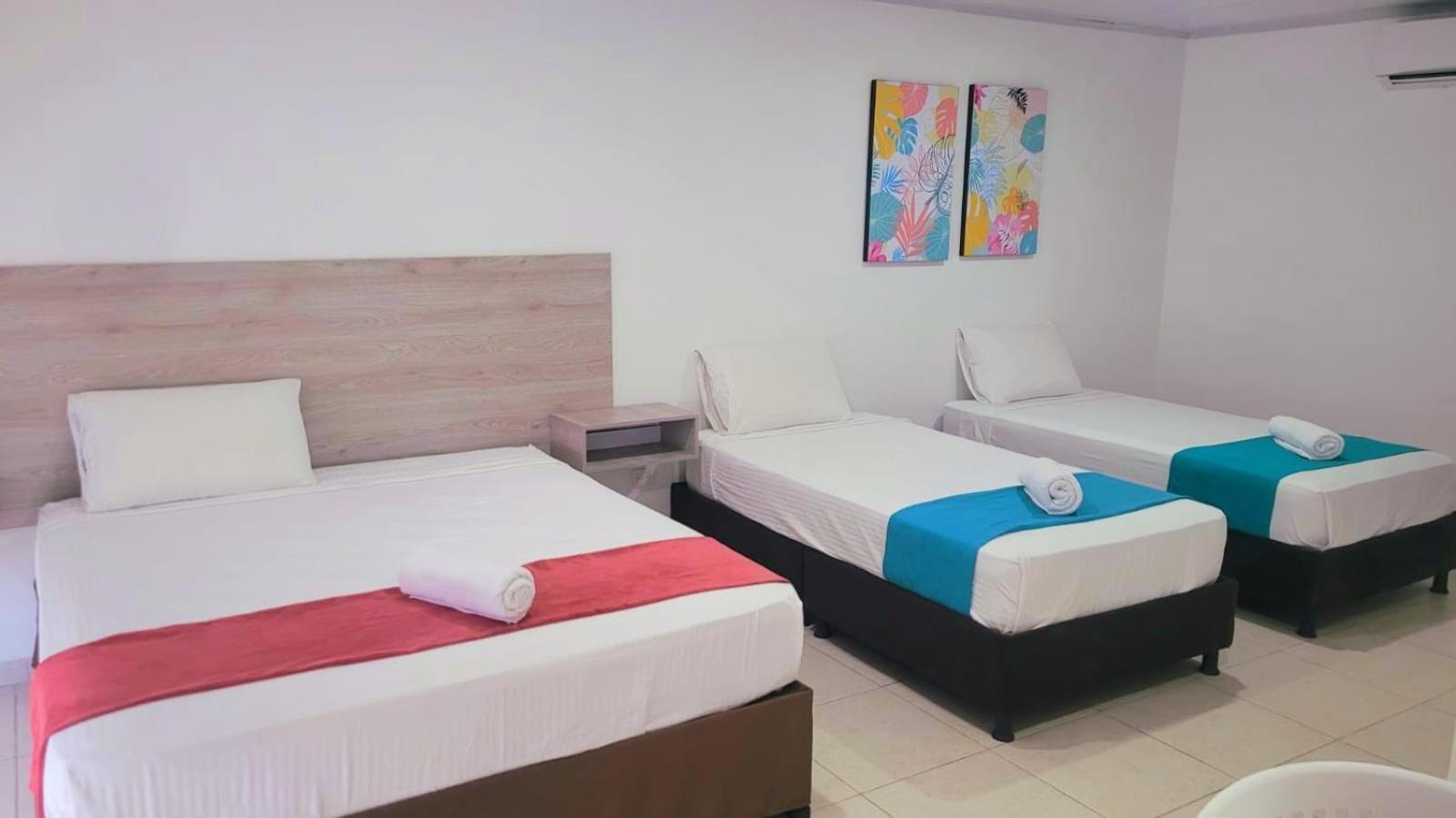 Hotel Inara Girardot Exteriér fotografie